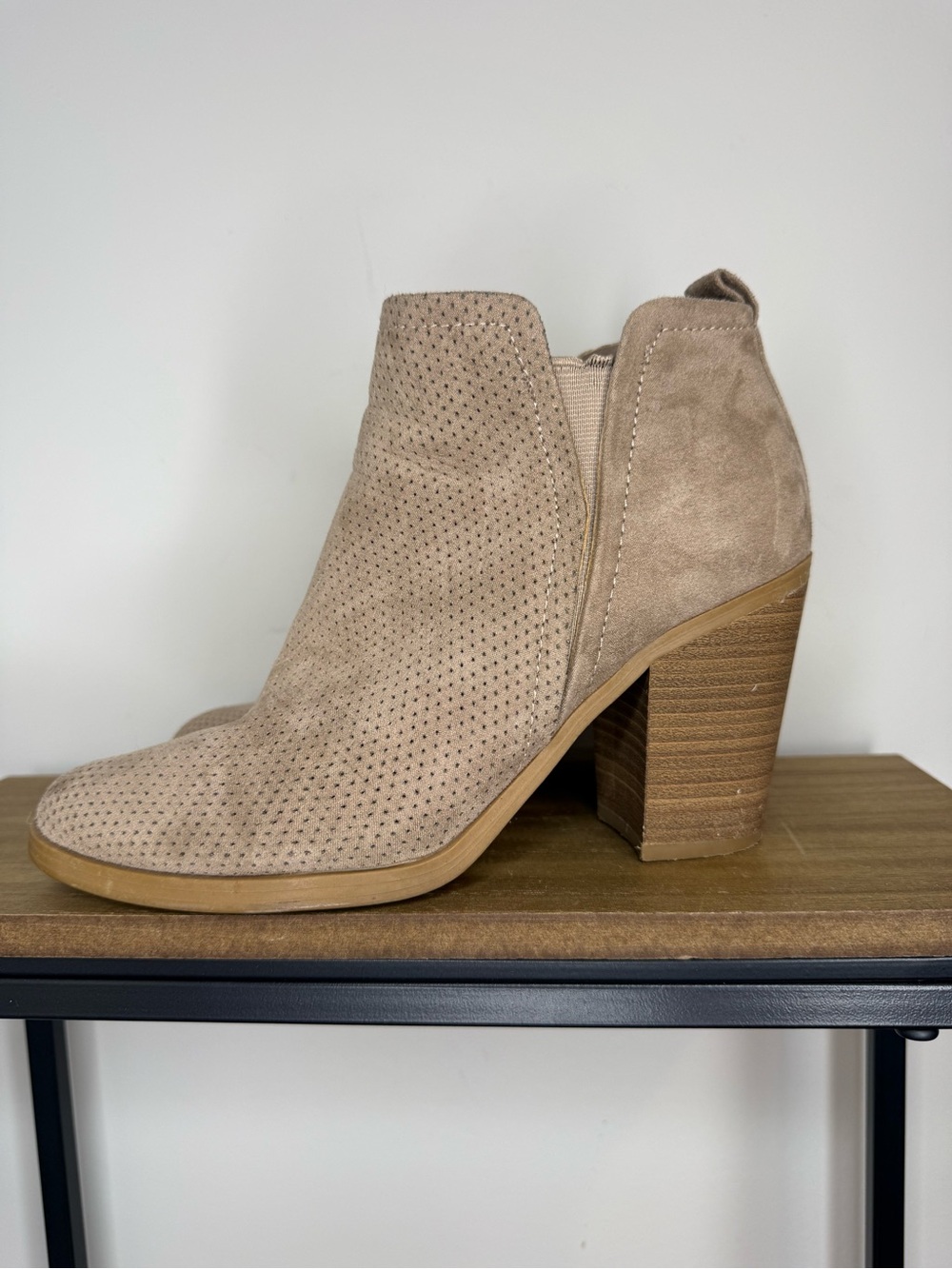 Universal Thread Perforated Taupe Suede Block Heel Booties - Picture 4 of 7